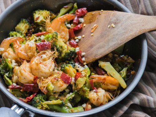Camarão Salteado com Legumes