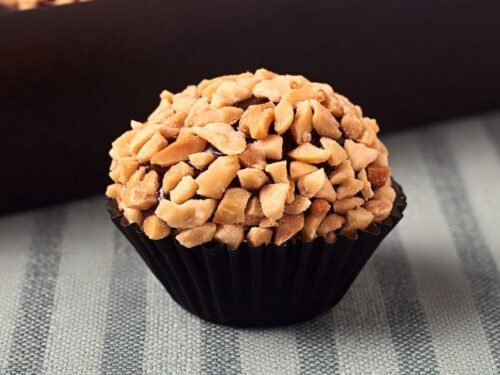Brigadeiro com Amendoim