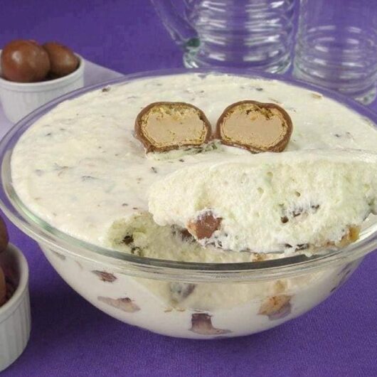 Mousse de Leite Condensado com Sonho de Valsa