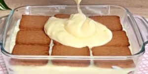 Pavê de Bolacha com Amendoim