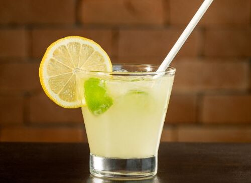 Caipirinha de Limão