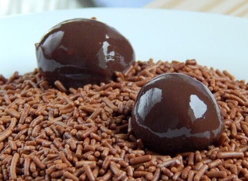 Brigadeiro sem Manteiga apenas 2 Ingredientes