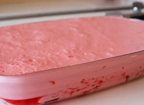Gelatina com Leite Condensado