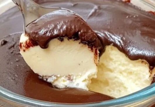 19 Receitas de Mousses Fáceis de Fazer – A Sobremesa Fácil para o Domingo! 11 Mousse de Leite Ninho com Chocolate / Receitas de Mousse Fáceis de fazer /
