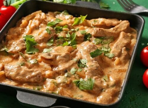 Strogonoff de Carne Fácil