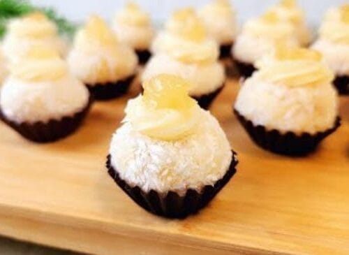 Brigadeiro de Abacaxi com Coco
