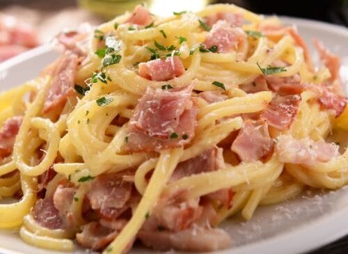 Macarrão à Carbonara