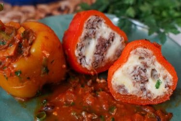 Pimentão Recheado com Carne Moída e Arroz