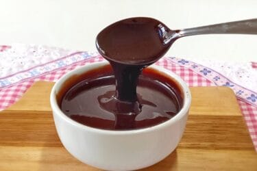 Calda de Chocolate Fácil