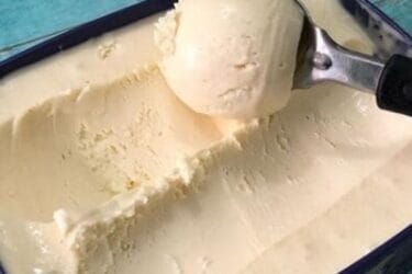 Sorvete de leite ninho fácil e cremoso