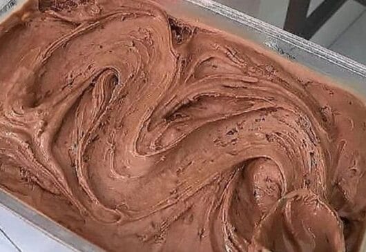 13 Receitas de Sorvete Fáceis e Cremosos Para Refrescar No Calor 12 Sorvete de Ovomaltine Caseiro cremoso