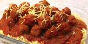 Almôndegas Caseiras Fritas com Molho de Tomate