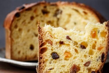 Panetone Caseiro com frutas cristalizadas e uvas passas