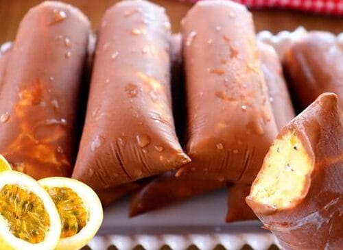 Geladinho de Maracujá com Casquinha de Chocolate