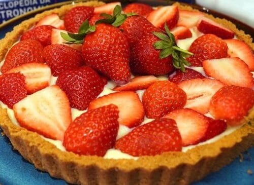 Torta de Morango com Creme Branco