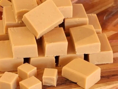 Doce de Leite Caseiro e Cremoso com 2 Ingredientes