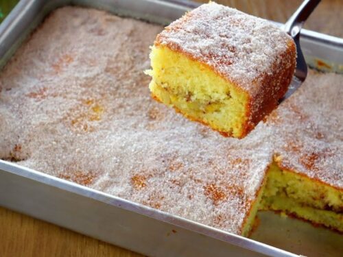Bolo de Banana que Já Sai Recheado do Forno