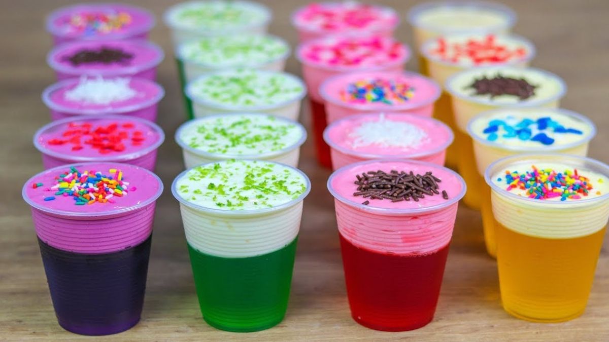 Copinho de Gelatina com Mousse Colorido e Refrescante