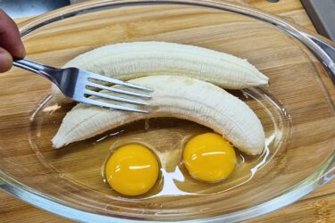 Receita com banana e ovo simples e deliciosa