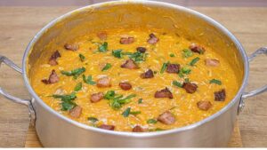 Caldo de Kenga cremoso com frango e bacon