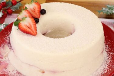 Manjar de natal Recheado com Frutas Vermelhas cremoso