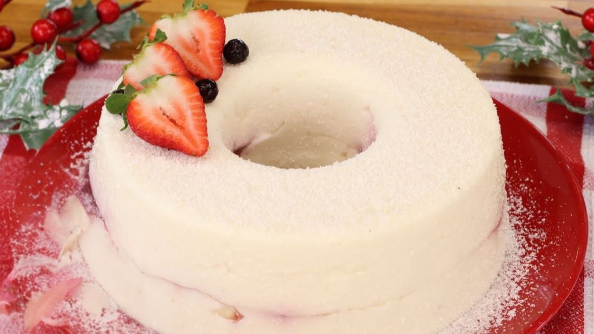 Manjar de Natal Recheado com Frutas Vermelhas Cremoso e Encantador