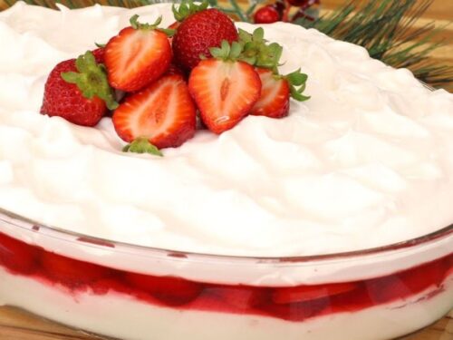 Morango na Travessa para o Natal Cremoso e Irresistível