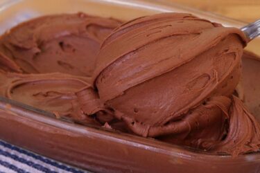 Recheio de Chocolate para Bolo Cremoso e Sem Fogo