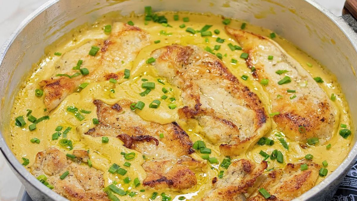 Peito de Frango ao Molho de Mostarda Cremoso e Fácil 1 Peito de Frango ao Molho de Mostarda Cremoso e Fácil