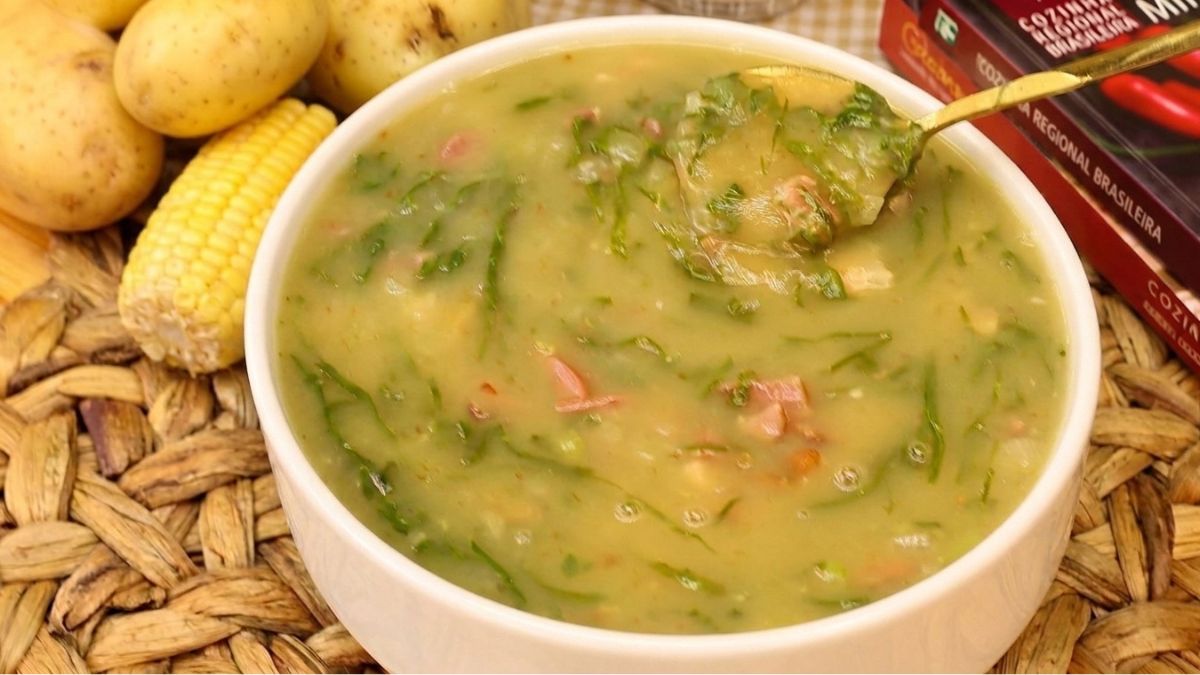 Caldo Verde Tradicional: Receita Ultra Cremosa, Saborosa e Fácil