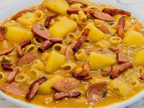 Sopa de Feijão Completa com Bacon, Calabresa e Macarrão