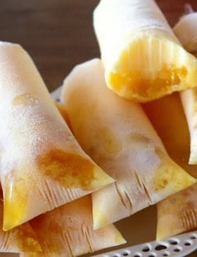 Geladinho de abacaxi com coco cremoso