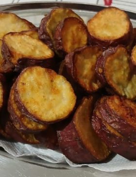 Batata doce frita dourada e crocante por fora