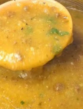Caldo de carne moída com mandioca e batata cremoso caseiro