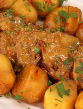 Lagarto ao molho com batatas na pressão bem suculento