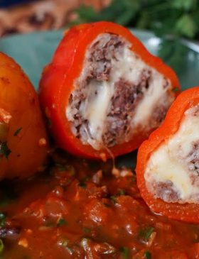 Pimentão Recheado com Carne Moída e Arroz