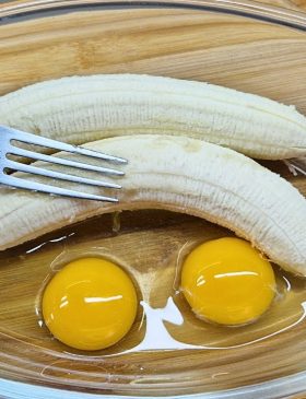 Receita com banana e ovo simples e deliciosa