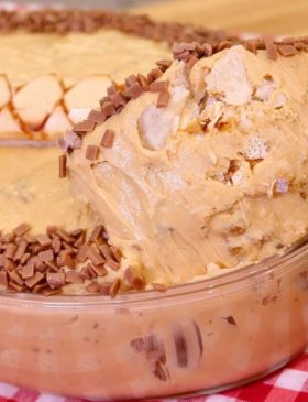 Pavê Folhado de Doce de Leite com Nozes para o Natal