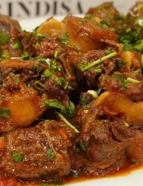 Rabada na panela de pressão com molho e temperos