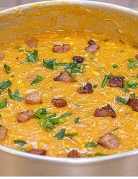 Caldo de Kenga cremoso com frango e bacon